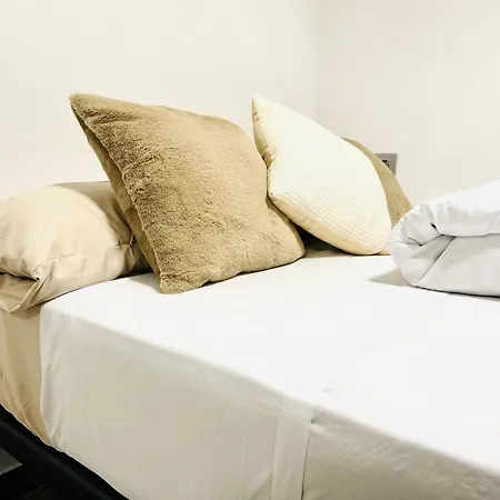 Avakian Suite Valencia Exterior photo